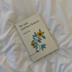 🎄2 for $15 | ‘the sun and her flowers’ by rupi kaur (paperback)